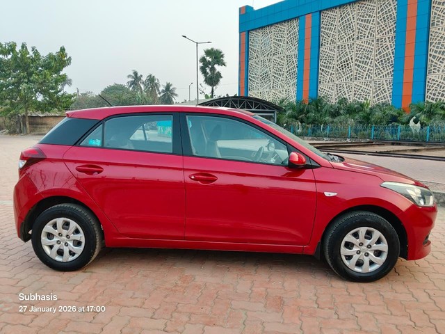 Second-hand 2015 Hyundai i20 Magna 1.2 for sale in Kolkata-1