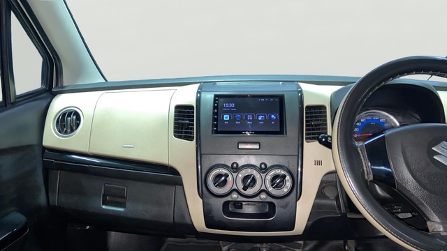 Second-hand 2018 Maruti Suzuki Wagon R AMT VXI for sale in Surat-2