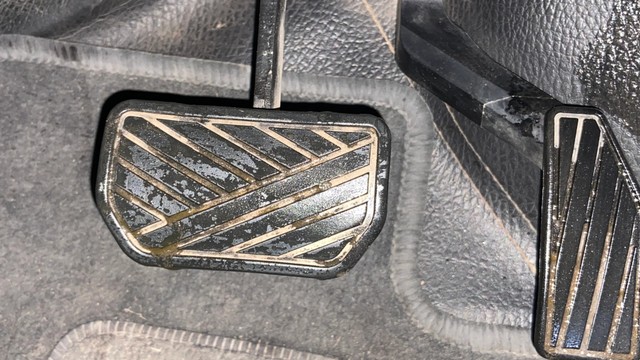 Second-hand 2018 Maruti Suzuki Wagon R AMT VXI for sale in Surat-24