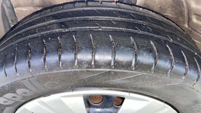 Second-hand 2018 Maruti Suzuki Wagon R AMT VXI for sale in Surat-6