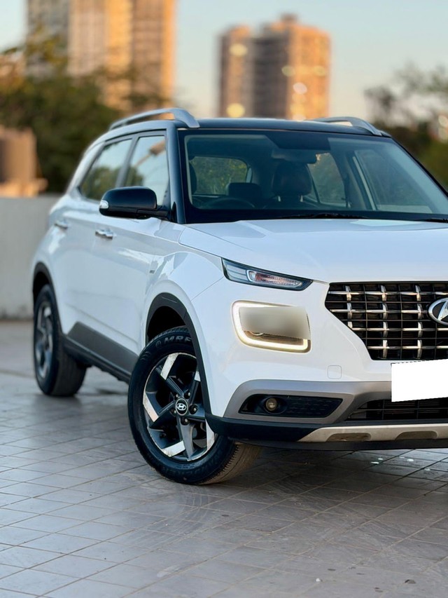 Second-hand 2019 Hyundai Venue SX Plus Turbo DCT BSIV for sale in Mumbai-6