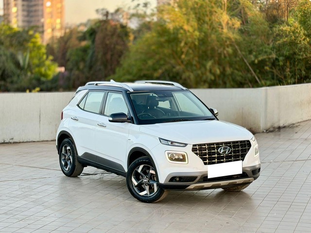 Second-hand 2019 Hyundai Venue SX Plus Turbo DCT BSIV for sale in Mumbai-5