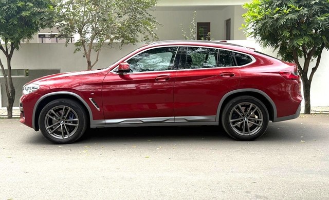 Second-hand 2020 BMW X4 M Sport X xDrive30d for sale in Coimbatore-3