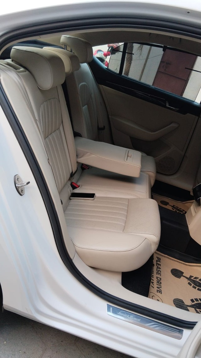 Second-hand 2019 Skoda Superb LK 2.0 TDI AT for sale in Coimbatore-9