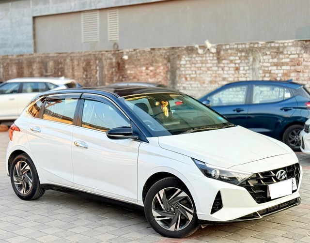 Second-hand 2021 Hyundai i20 Asta Opt BSVI for sale in Surat-8