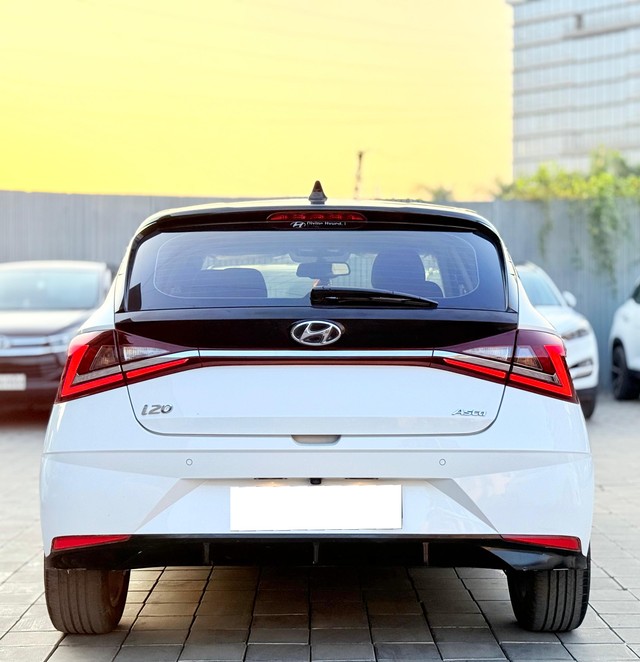 Second-hand 2021 Hyundai i20 Asta Opt BSVI for sale in Surat-1