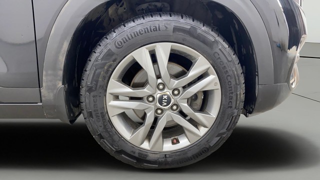 Kia Seltos HTX IVT G Second-hand 2020 Kia Seltos HTX IVT G for sale in Chennai-27