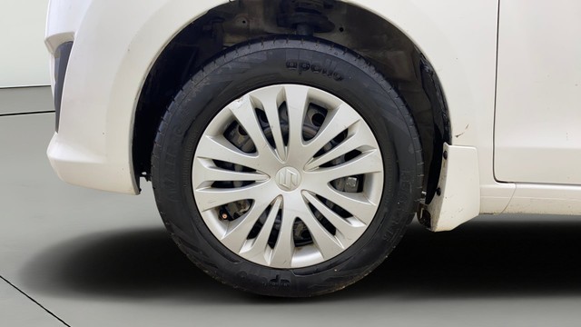 Second-hand 2015 Maruti Suzuki Ertiga VDI for sale in Ahmedabad-25