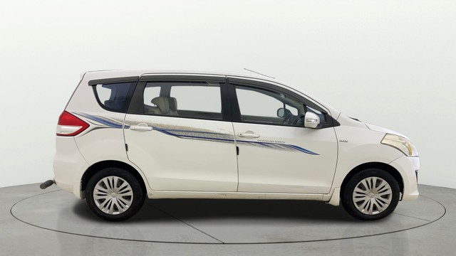 Second-hand 2015 Maruti Suzuki Ertiga VDI for sale in Ahmedabad-1