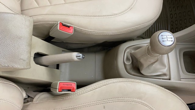 Second-hand 2015 Maruti Suzuki Ertiga VDI for sale in Ahmedabad-13