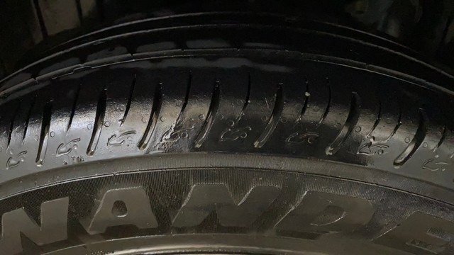 Second-hand 2023 Mahindra XUV300 W8 BSVI for sale in Greater Noida-6