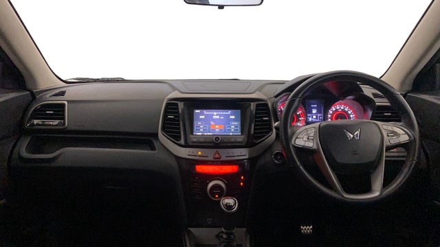 Second-hand 2023 Mahindra XUV300 W8 BSVI for sale in Greater Noida-22