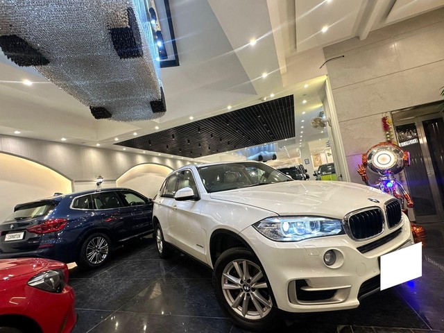 Second-hand 2016 BMW X5 xDrive 30d Expedition for sale in New Delhi-8
