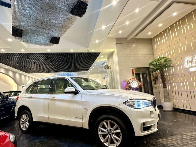 Second-hand 2016 BMW X5 xDrive 30d Expedition for sale in New Delhi-7