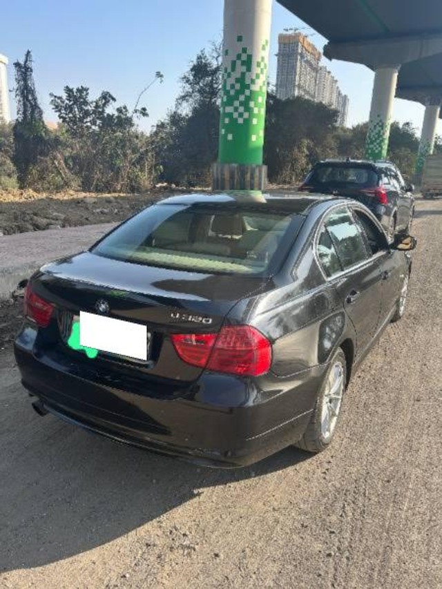 Second-hand 2011 BMW 3 Series 320d Corporate Edition for sale in Mumbai-8