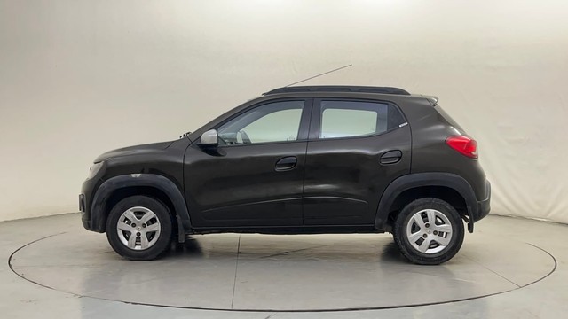 Second-hand 2017 Renault KWID 1.0 AMT RXT for sale in Mysore-6