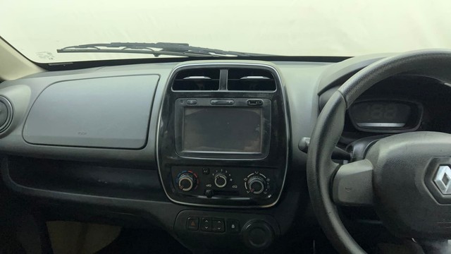 Second-hand 2017 Renault KWID 1.0 AMT RXT for sale in Mysore-38