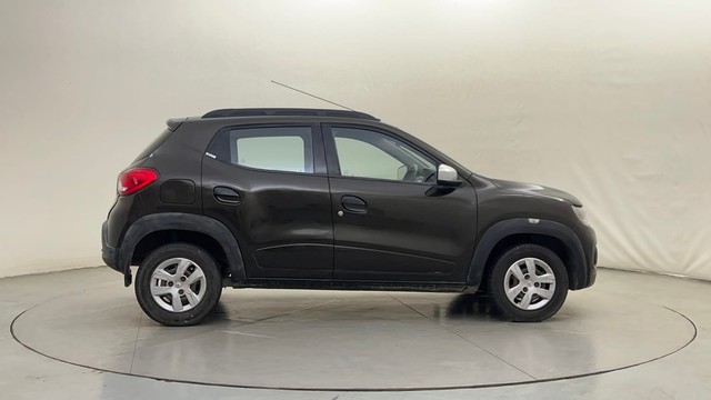 Second-hand 2017 Renault KWID 1.0 AMT RXT for sale in Mysore-2