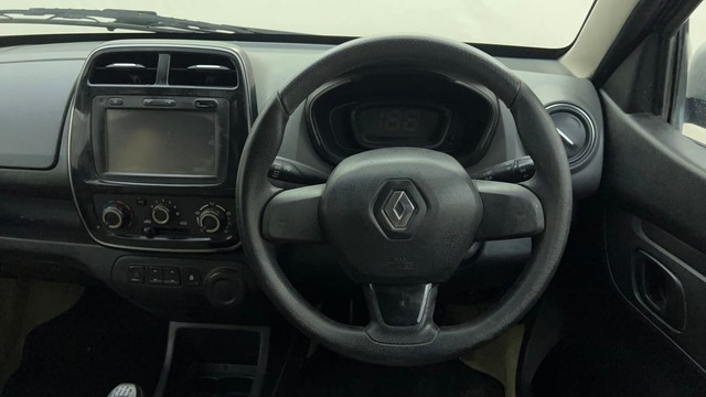 Second-hand 2017 Renault KWID 1.0 AMT RXT for sale in Mysore-36