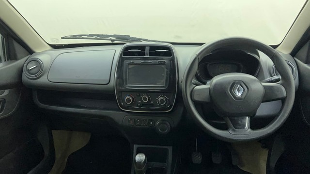 Second-hand 2017 Renault KWID 1.0 AMT RXT for sale in Mysore-11