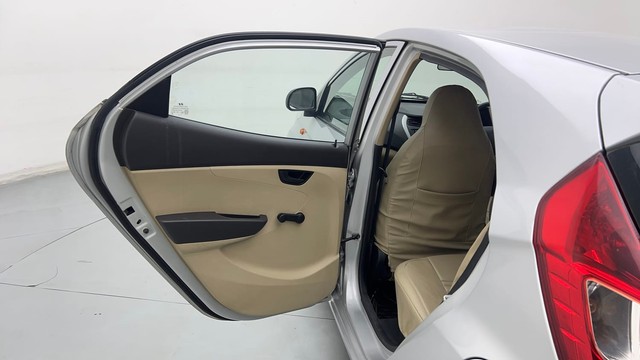 Second-hand 2016 Hyundai EON Era for sale in Ghaziabad-33