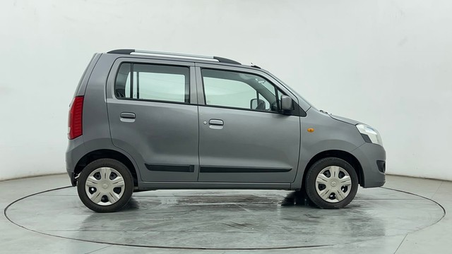 Second-hand 2016 Maruti Suzuki Wagon R VXI 1.2 for sale in Chennai-2