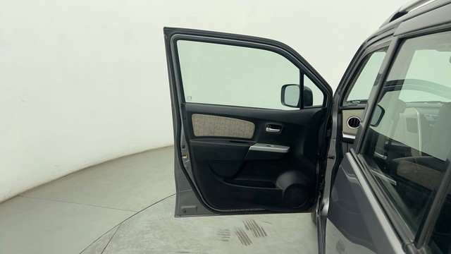 Second-hand 2016 Maruti Suzuki Wagon R VXI 1.2 for sale in Chennai-34