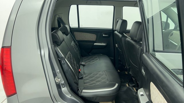 Second-hand 2016 Maruti Suzuki Wagon R VXI 1.2 for sale in Chennai-32