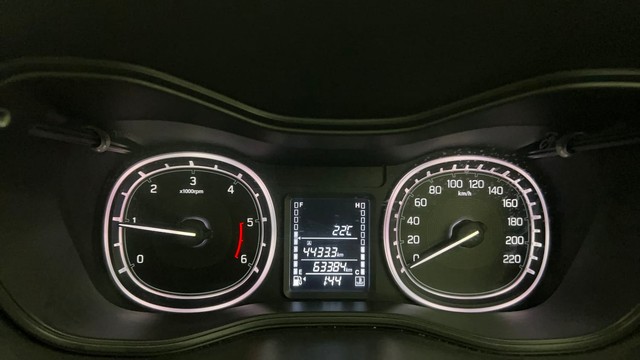 Second-hand 2016 Maruti Vitara Brezza ZDi for sale in Mumbai-13