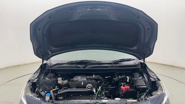 Second-hand 2023 Maruti Suzuki Baleno Zeta for sale in Kolkata-8