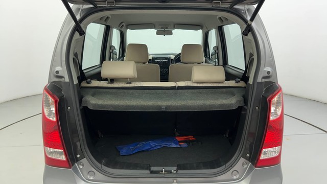 Second-hand 2017 Maruti Suzuki Wagon R VXI for sale in Ahmedabad-9