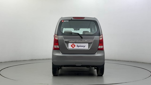 Second-hand 2017 Maruti Suzuki Wagon R VXI for sale in Ahmedabad-4