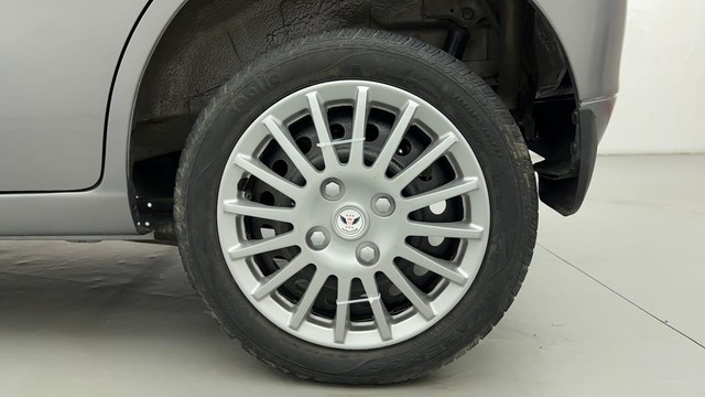 Second-hand 2017 Maruti Suzuki Wagon R VXI for sale in Ahmedabad-19