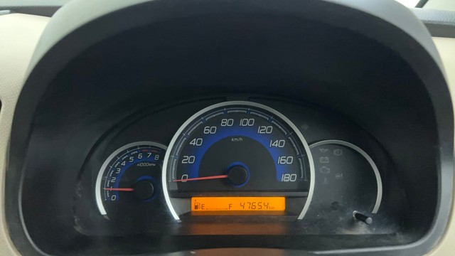 Second-hand 2017 Maruti Suzuki Wagon R VXI for sale in Ahmedabad-13