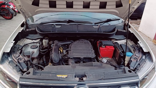 Second-hand 2021 Volkswagen Taigun 1.0 TSI Topline BSVI for sale in Coimbatore-4