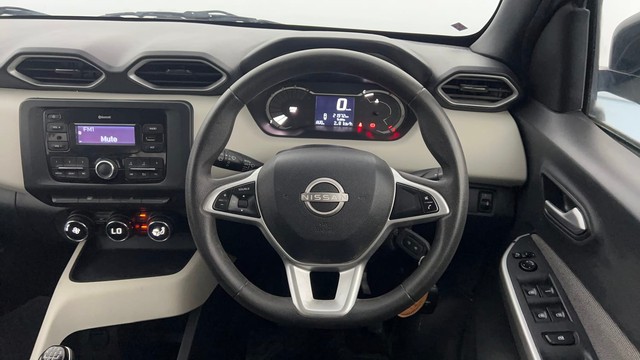 Second-hand 2024 Nissan Magnite XL for sale in Lucknow-33