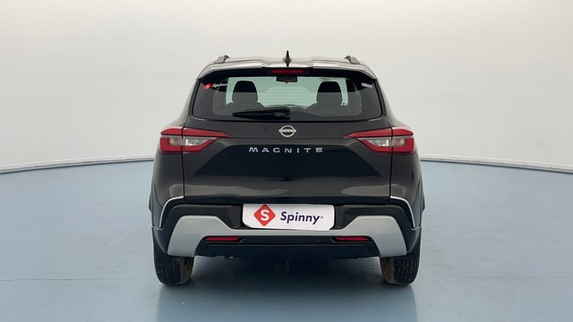 Second-hand 2024 Nissan Magnite XL for sale in Lucknow-4