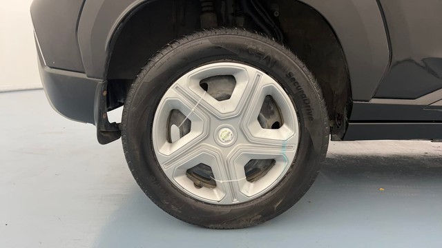 Second-hand 2024 Nissan Magnite XL for sale in Lucknow-18