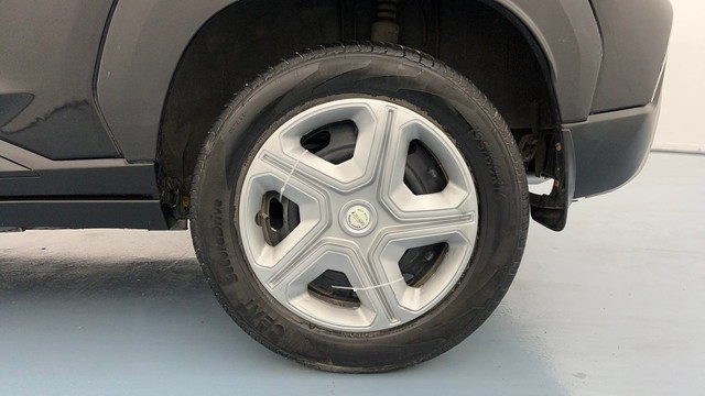 Second-hand 2024 Nissan Magnite XL for sale in Lucknow-19