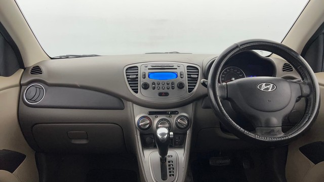 Second-hand 2013 Hyundai i20 Sportz Petrol for sale in Lucknow-11