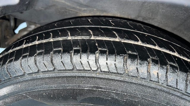 Second-hand 2013 Hyundai i20 Sportz Petrol for sale in Lucknow-24