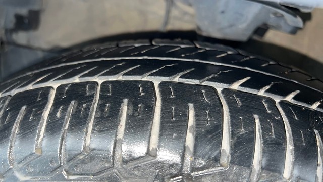 Second-hand 2013 Hyundai i20 Sportz Petrol for sale in Lucknow-26