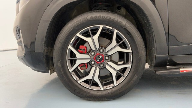 Second-hand 2020 Kia Seltos GTX Plus DCT for sale in Lucknow-20