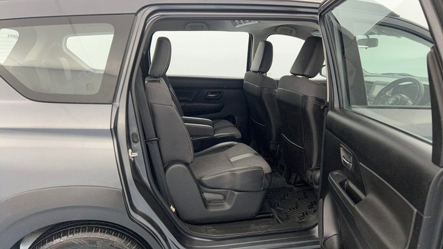 Second-hand 2023 Maruti Suzuki XL6 Zeta for sale in Lucknow-35