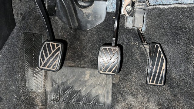 Second-hand 2023 Maruti Suzuki XL6 Zeta for sale in Lucknow-14