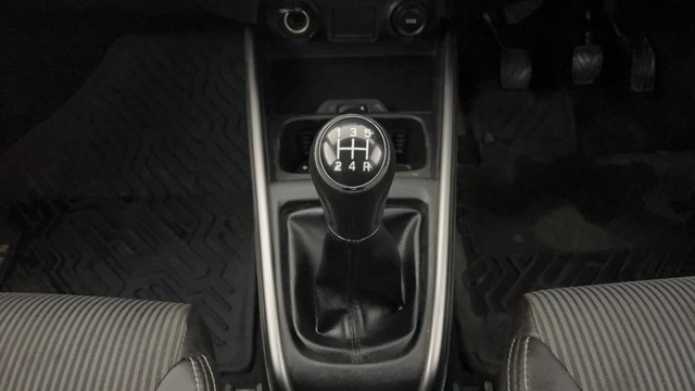 Second-hand 2023 Maruti Suzuki XL6 Zeta for sale in Lucknow-12