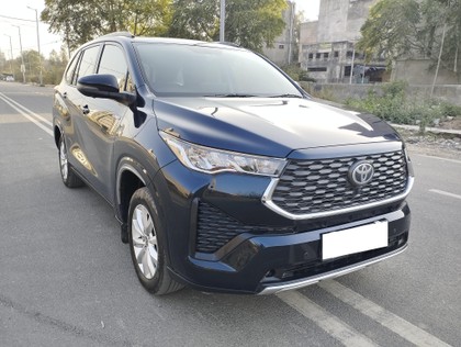 Second-hand 2023 Toyota Innova Hycross VX(O) 7STR Hybrid for sale in New Delhi