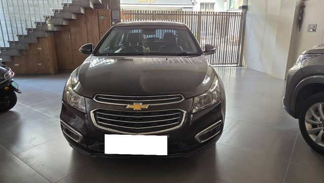Second-hand 2017 Chevrolet Cruze LTZ for sale in Surat-1
