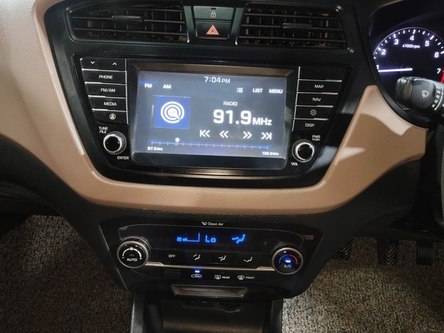 Second-hand 2017 Hyundai i20 1.2 Asta for sale in Kochi-38