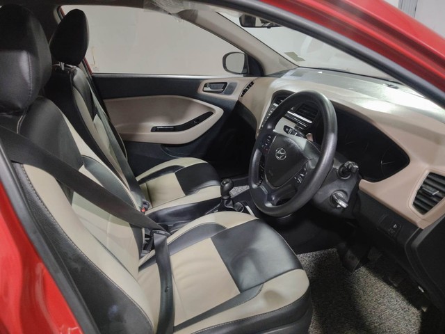 Second-hand 2017 Hyundai i20 1.2 Asta for sale in Kochi-15